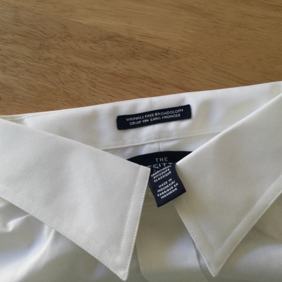 New in packaging…Lands End Wrinkle Free Broadcloth SS Shirt - Picture 7 of 15